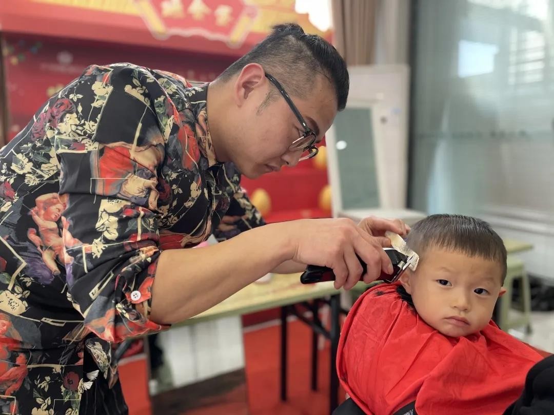 二月二丨剪龍頭、中彩頭，孝義農(nóng)產(chǎn)品大市場(chǎng)邀您免費(fèi)剪頭啦！